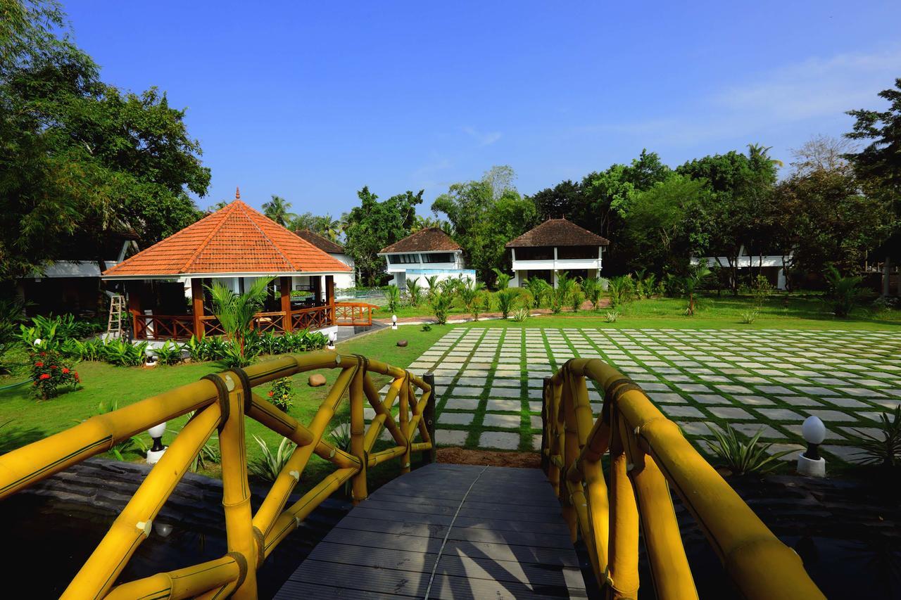 Nihara Resort And Spa Cochin Коччи Экстерьер фото