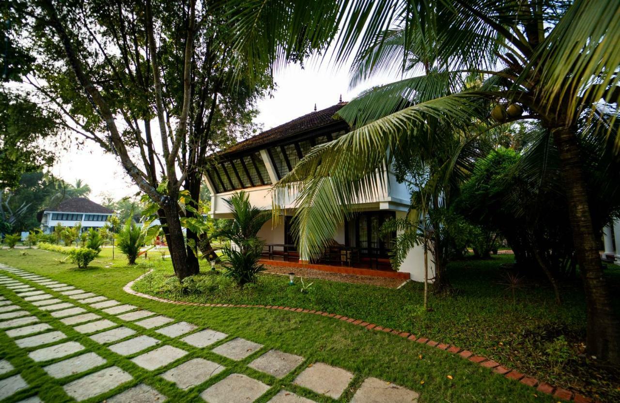 Nihara Resort And Spa Cochin Коччи Экстерьер фото