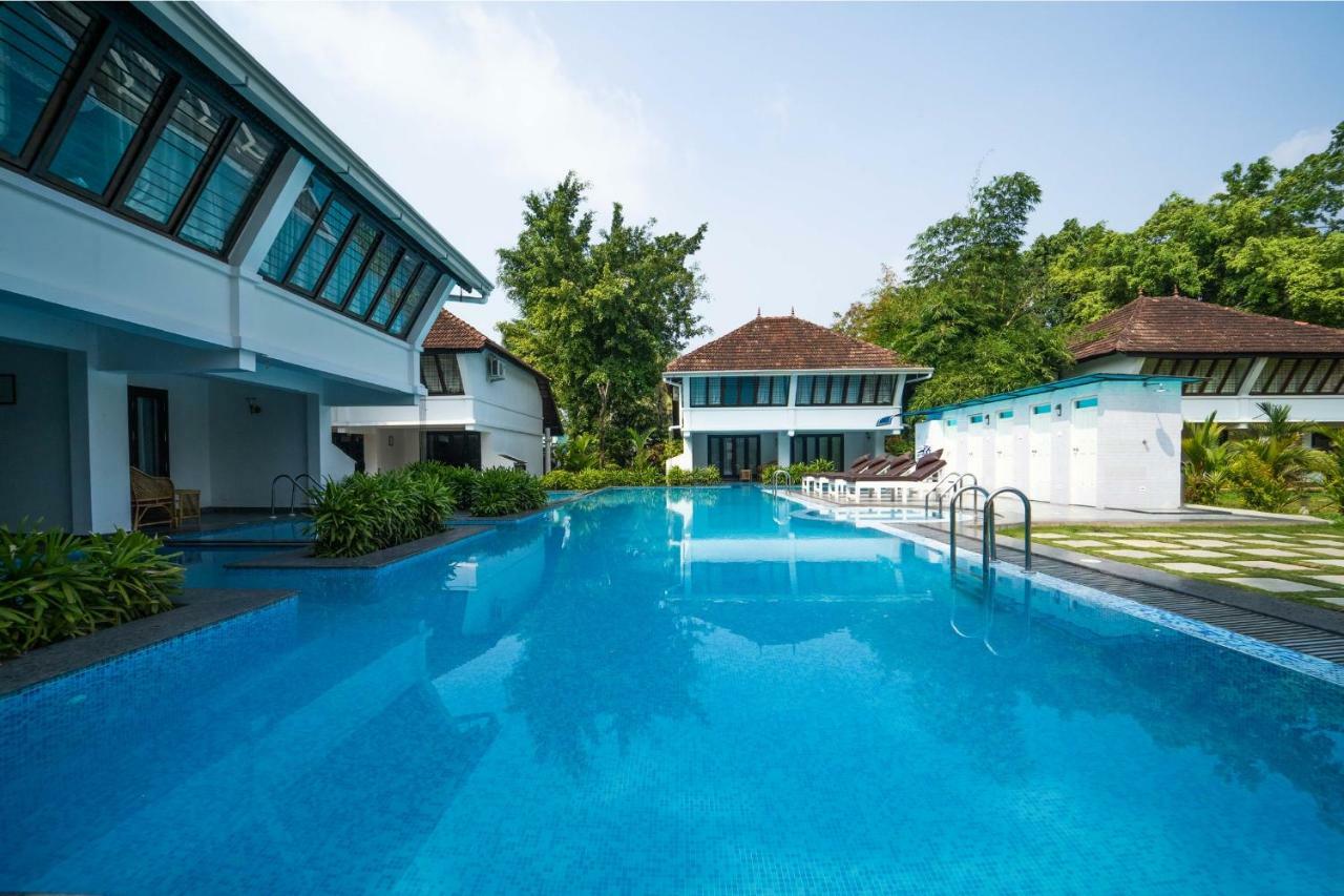 Nihara Resort And Spa Cochin Коччи Экстерьер фото