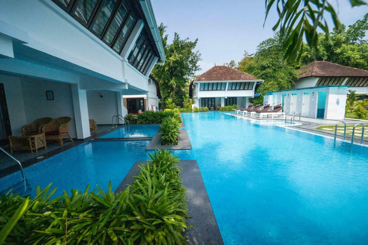 Nihara Resort And Spa Cochin Коччи Экстерьер фото