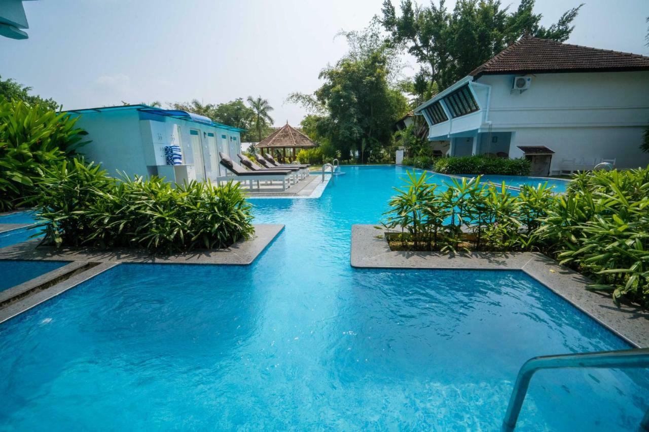 Nihara Resort And Spa Cochin Коччи Экстерьер фото