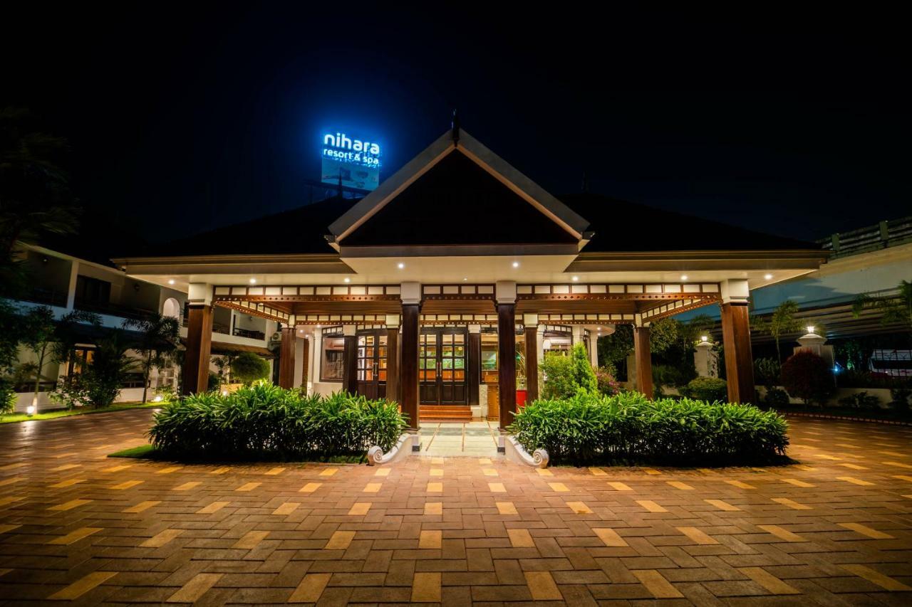 Nihara Resort And Spa Cochin Коччи Экстерьер фото