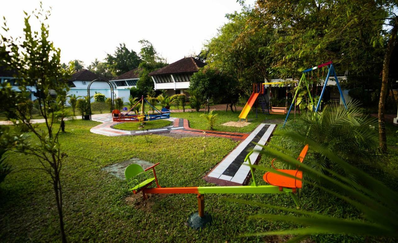 Nihara Resort And Spa Cochin Коччи Экстерьер фото